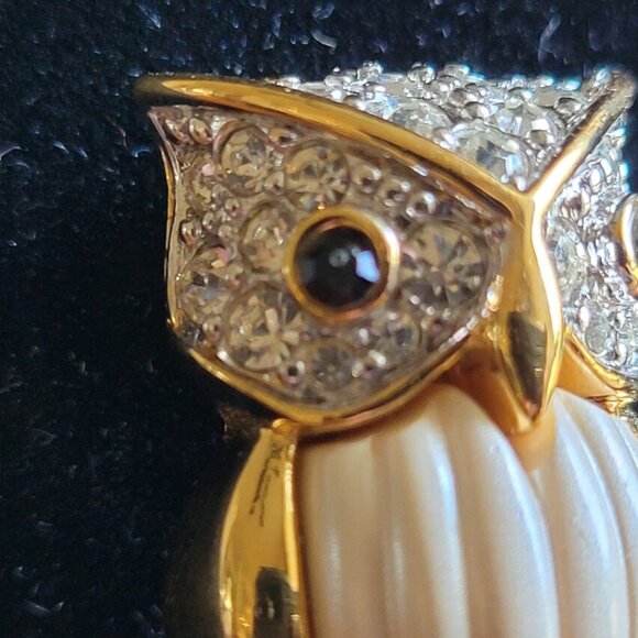 Signed D'orlan Gold Toned with Swarovsky Crystal - Picture 6 of 8